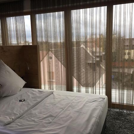 Hotel Zum Hirsch Wertingen Екстер'єр фото