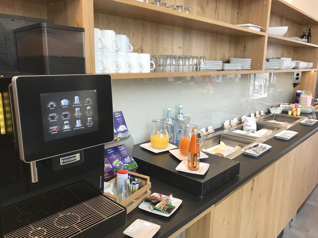 Hotel Zum Hirsch Wertingen Екстер'єр фото