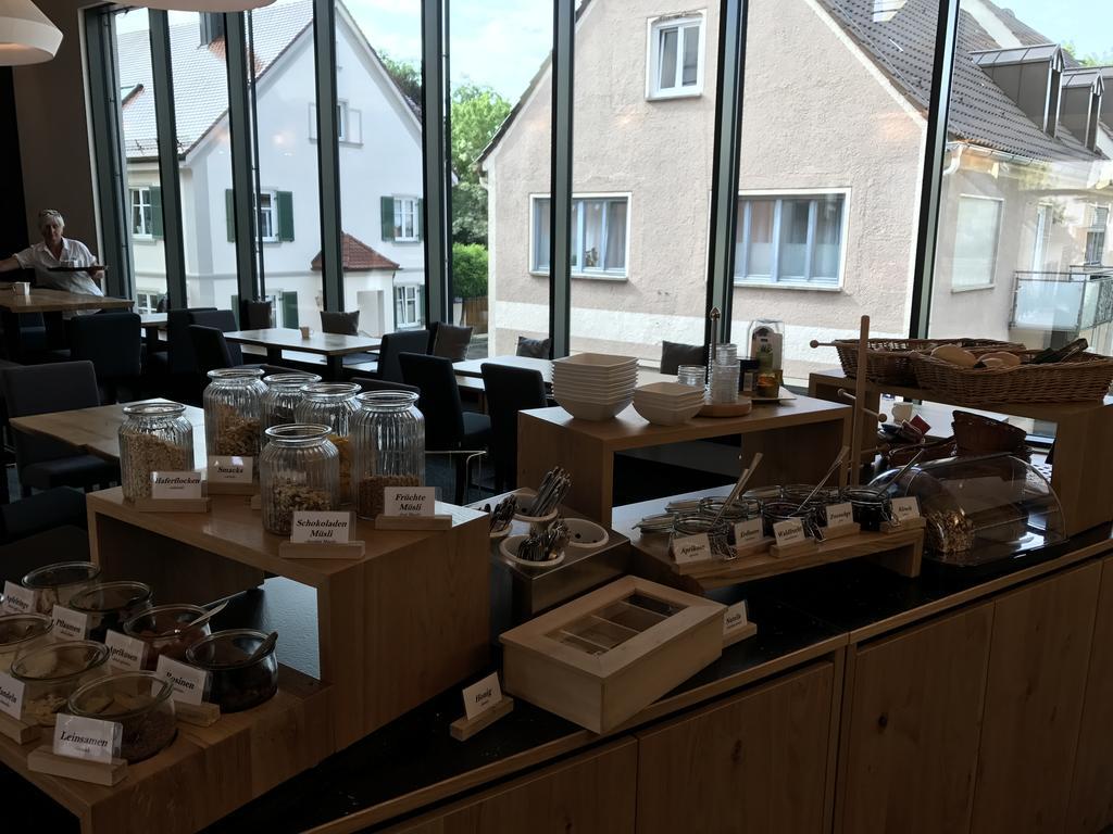 Hotel Zum Hirsch Wertingen Екстер'єр фото