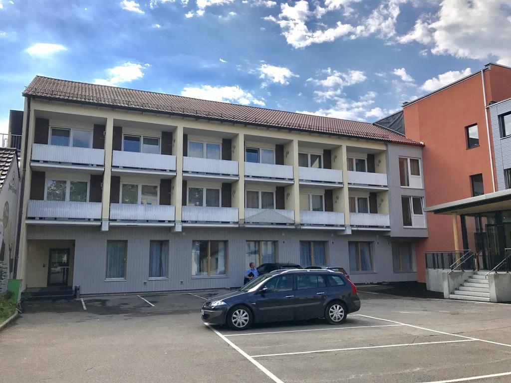 Hotel Zum Hirsch Wertingen Екстер'єр фото
