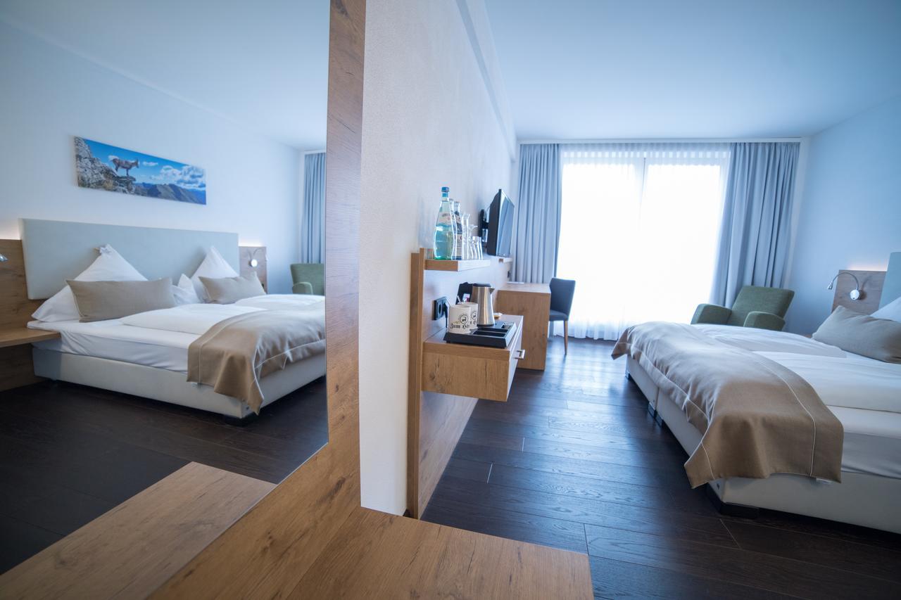 Hotel Zum Hirsch Wertingen Екстер'єр фото