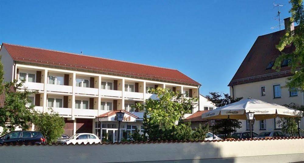 Hotel Zum Hirsch Wertingen Екстер'єр фото
