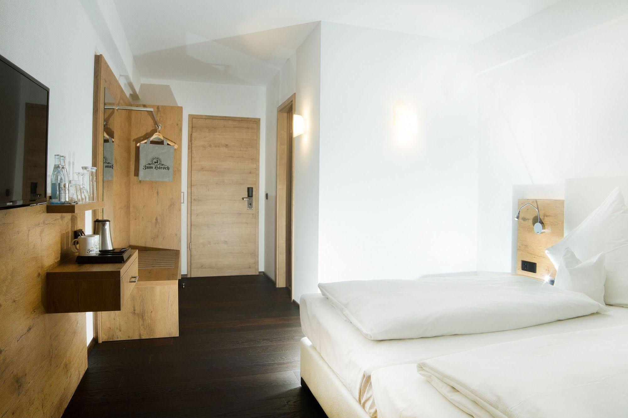 Hotel Zum Hirsch Wertingen Екстер'єр фото