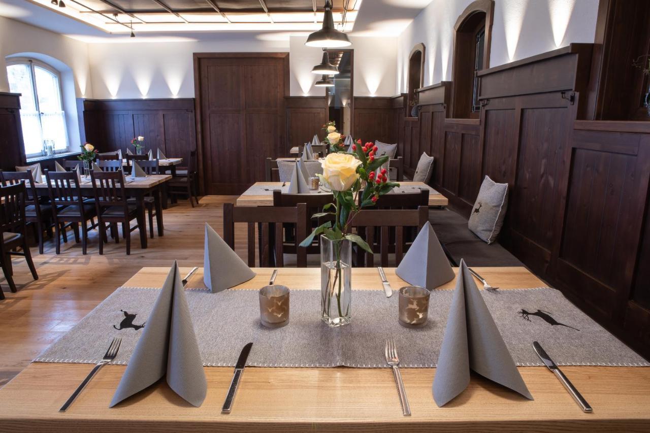 Hotel Zum Hirsch Wertingen Екстер'єр фото